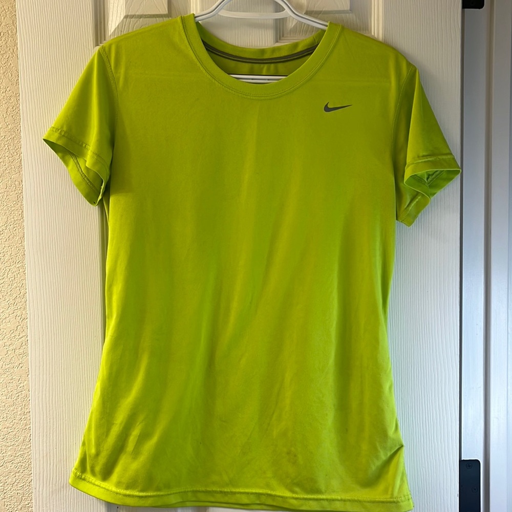 Nike dri-fit regular fit lime green